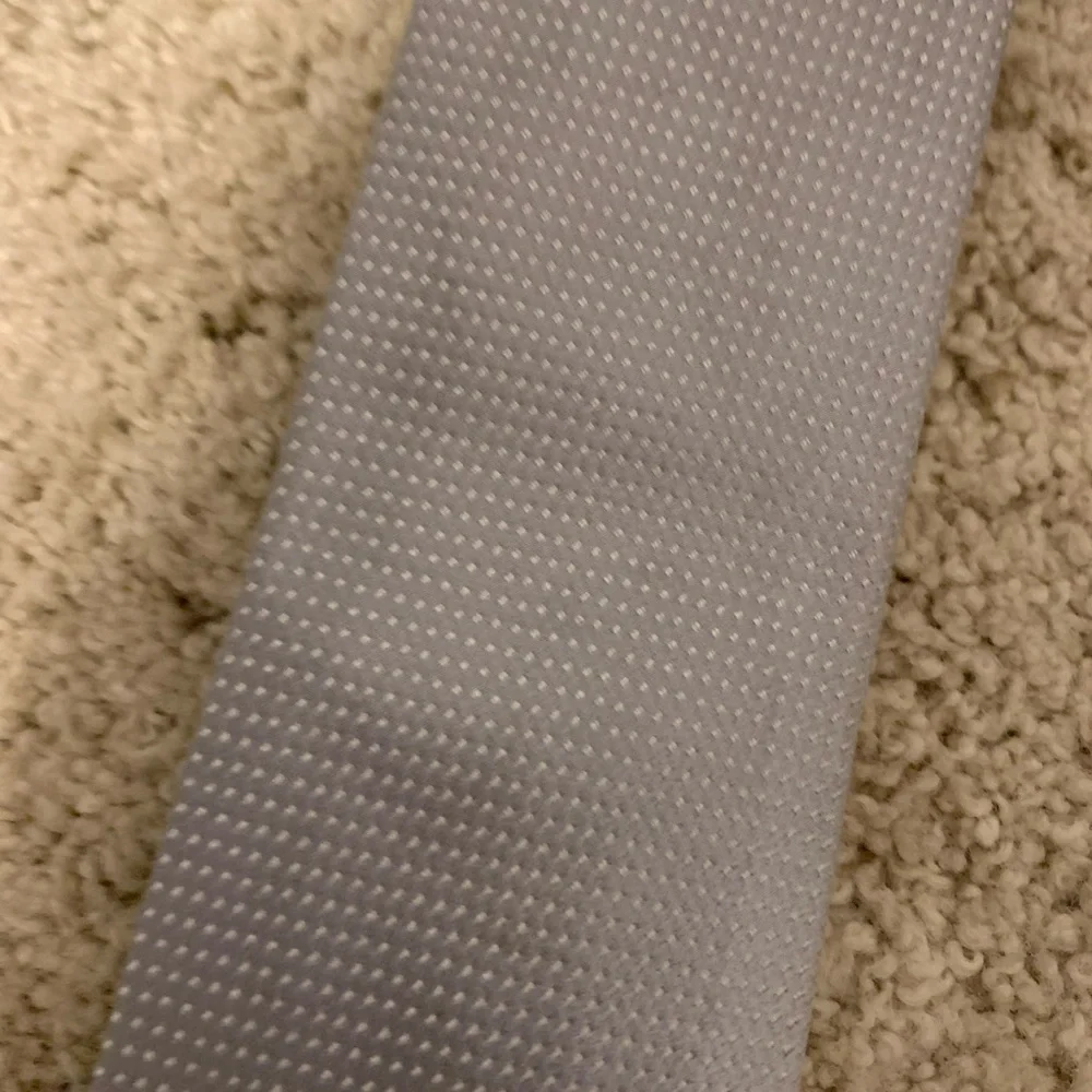 DKNY Men's Gray Skinny Tie Slim Modern Necktie Business Wedding